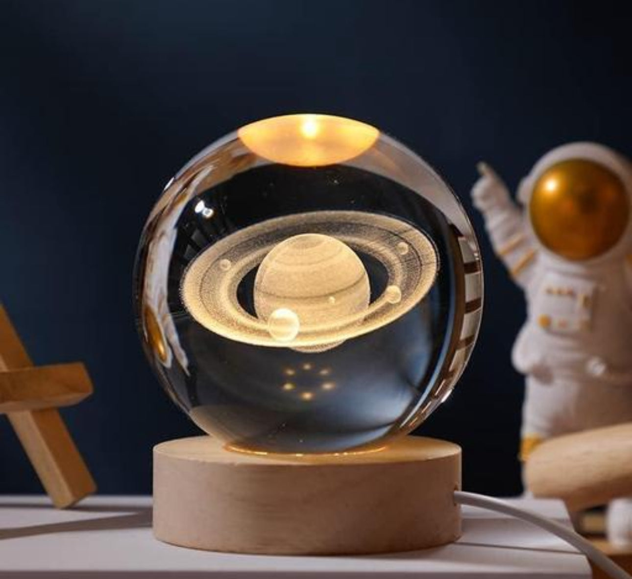 Planetary Lamp (Saturm)