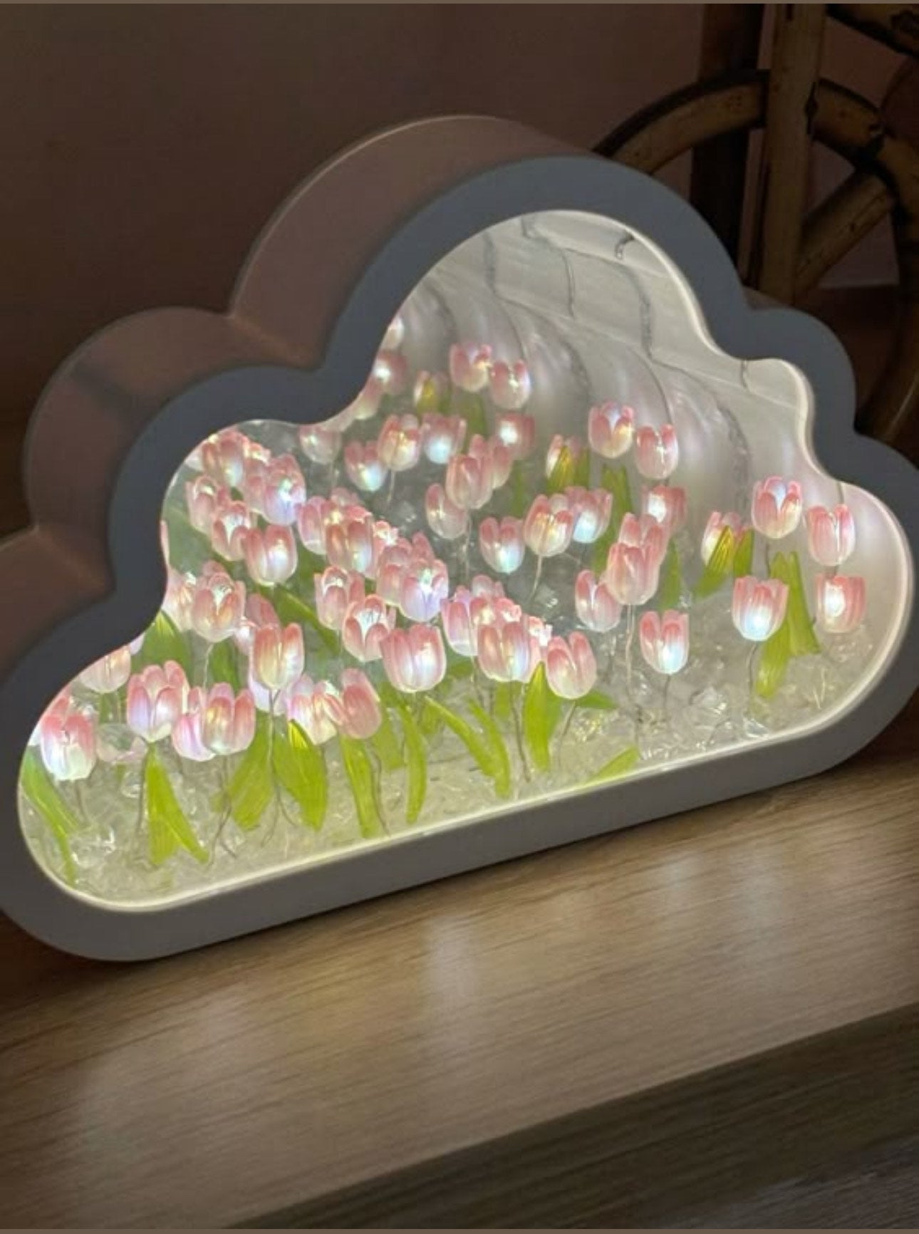 Infinite Cloud Tulip Lamp