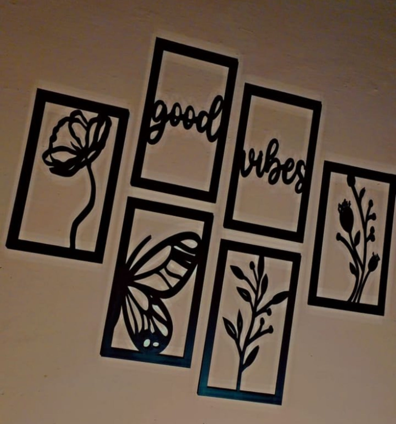 Wall Decor (Good Vibes)
