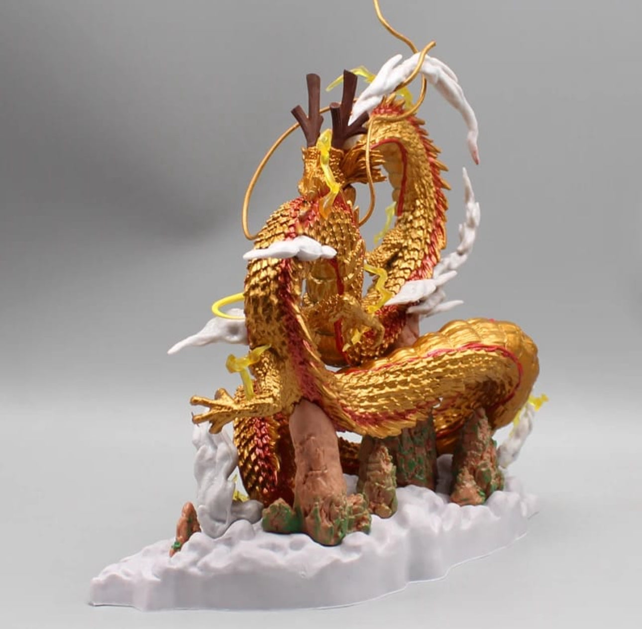 Golden Shenron (Dragon Ball) Action Figure